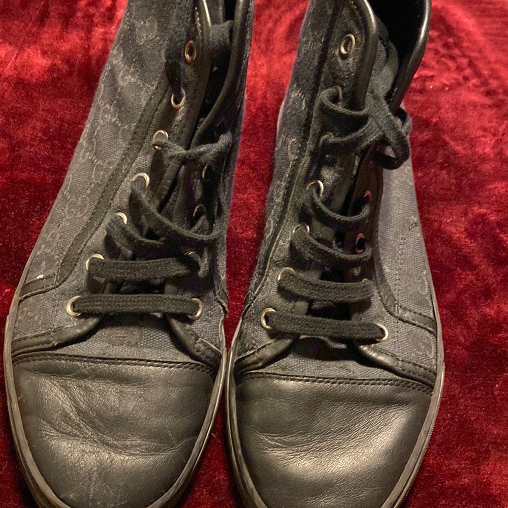 Gucci Black Lace-Up Sneakers